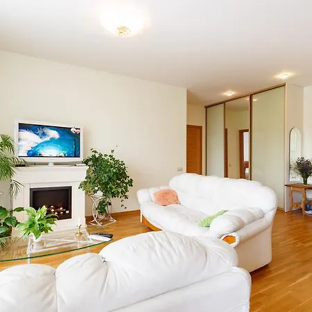 Studia 69 Apartment