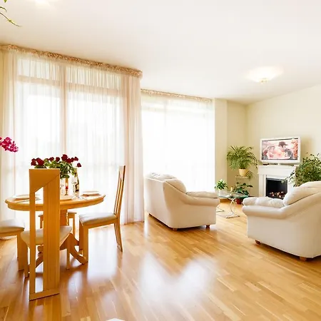 Studia 69 Apartment